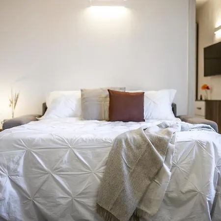 Nella Corte Del Mulino, 1 Passo Dal Centro Con Parcheggio