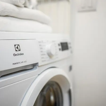 Nella Corte Del Mulino, 1 Passo Dal Centro Con Parcheggio Appartamento Modena