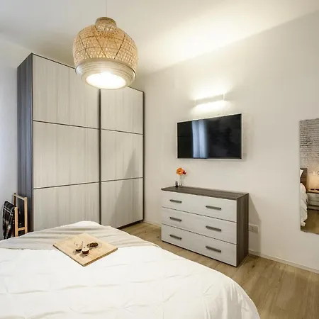 Nella Corte Del Mulino, 1 Passo Dal Centro Con Parcheggio 摩德纳