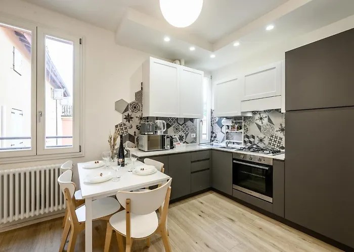 Nella Corte Del Mulino, 1 Passo Dal Centro Con Parcheggio Апартаменты *