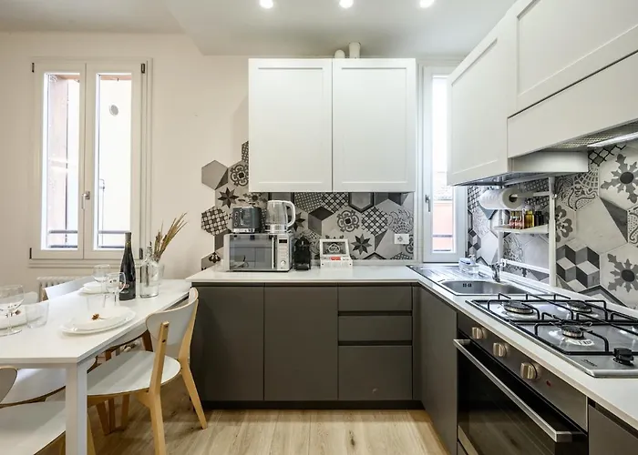 Nella Corte Del Mulino, 1 Passo Dal Centro Con Parcheggio アパート