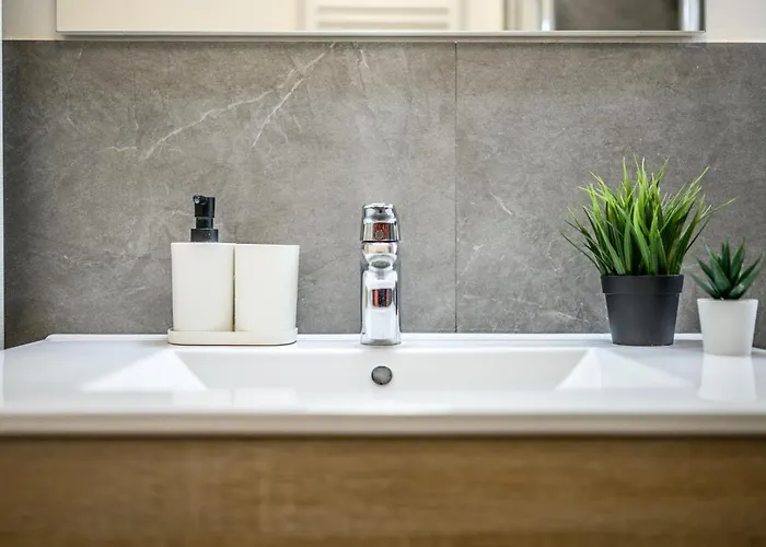 Nella Corte Del Mulino, 1 Passo Dal Centro Con Parcheggio *